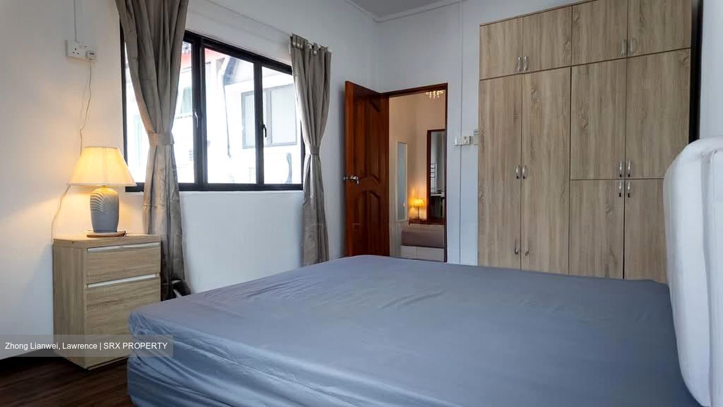 Jalan Pacheli (D19), Terrace #566507491